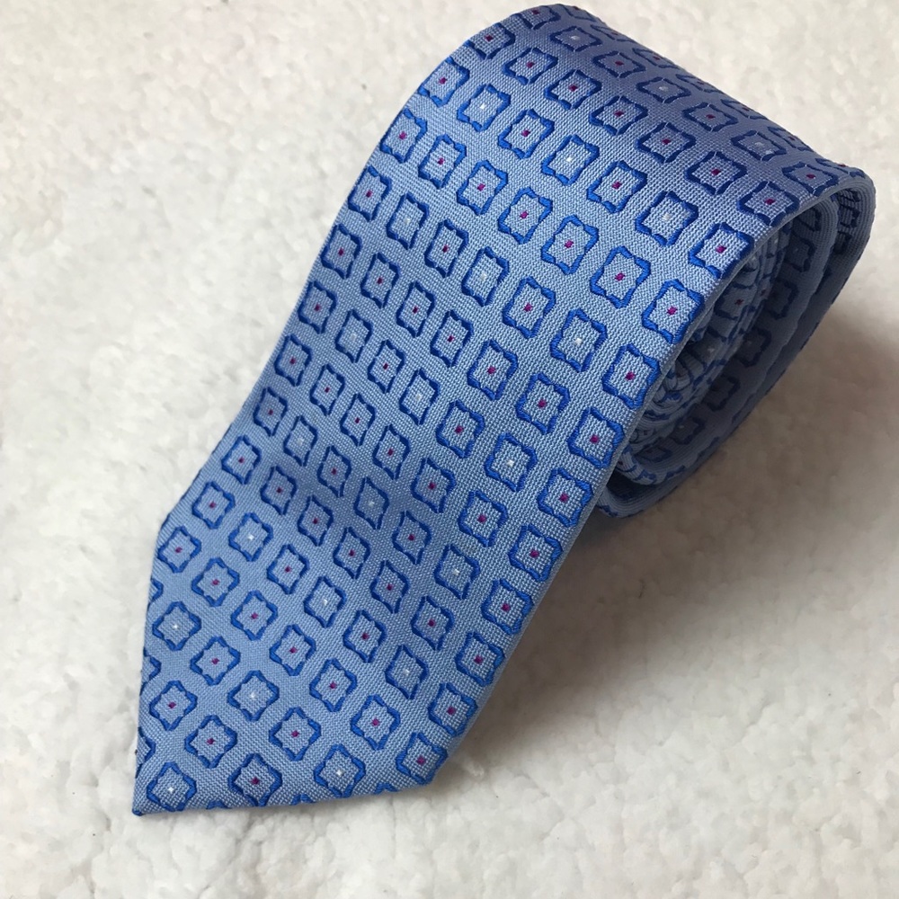 Charles Tyrwhitt 100% silk tie blue